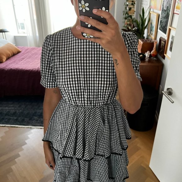 Gingham Ruffled Midi Dress - Picture 3 of 7
